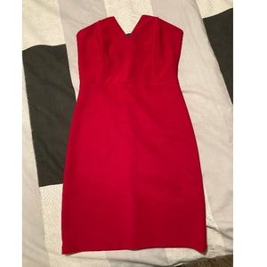 Super flattering strapless red mini dress